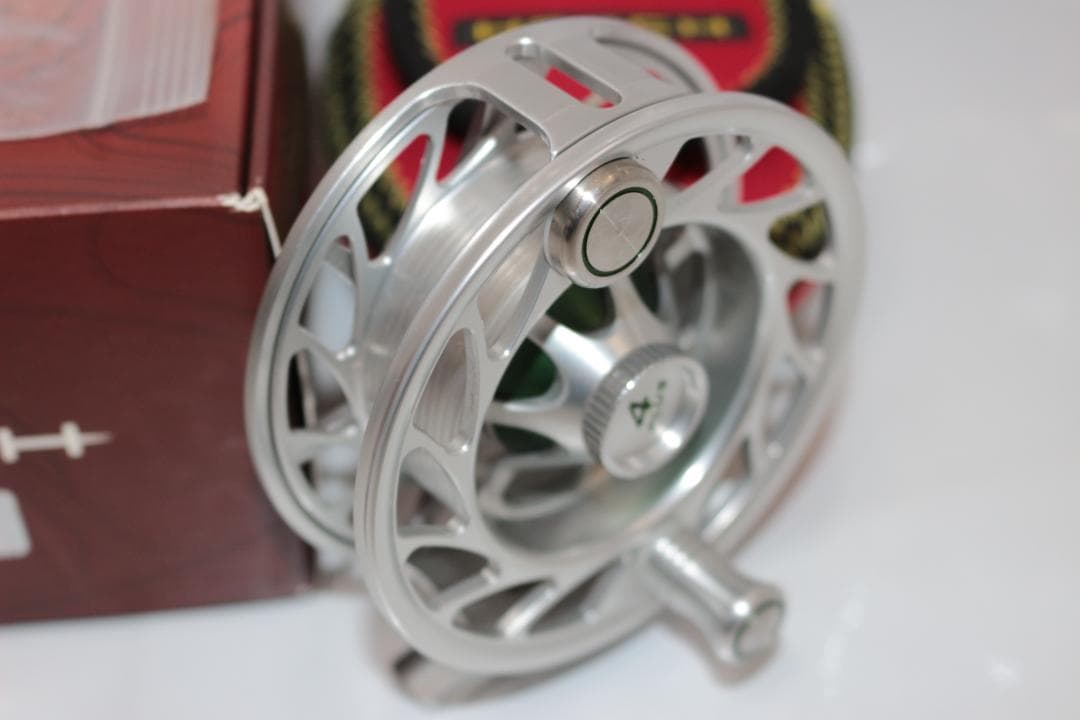 ハッチ　Hatch　Finatic　4Plus　銀/緑　3-5番　箱ケース付き