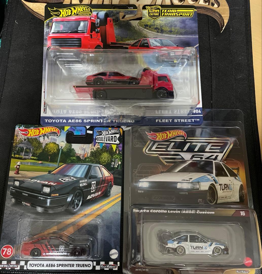 ホットウィール　ae86 スプリンタートレノ　カローラレビン