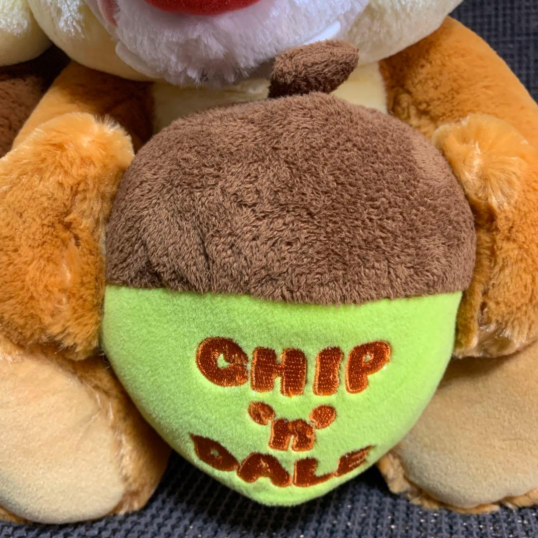 新品 タグ付き チップとデール BIG ぬいぐるみ ディズニーストア どんぐり