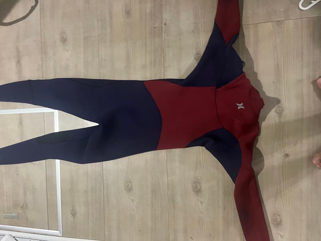 Hurley ADVANTAGE フルスーツ ネイビー/レッド