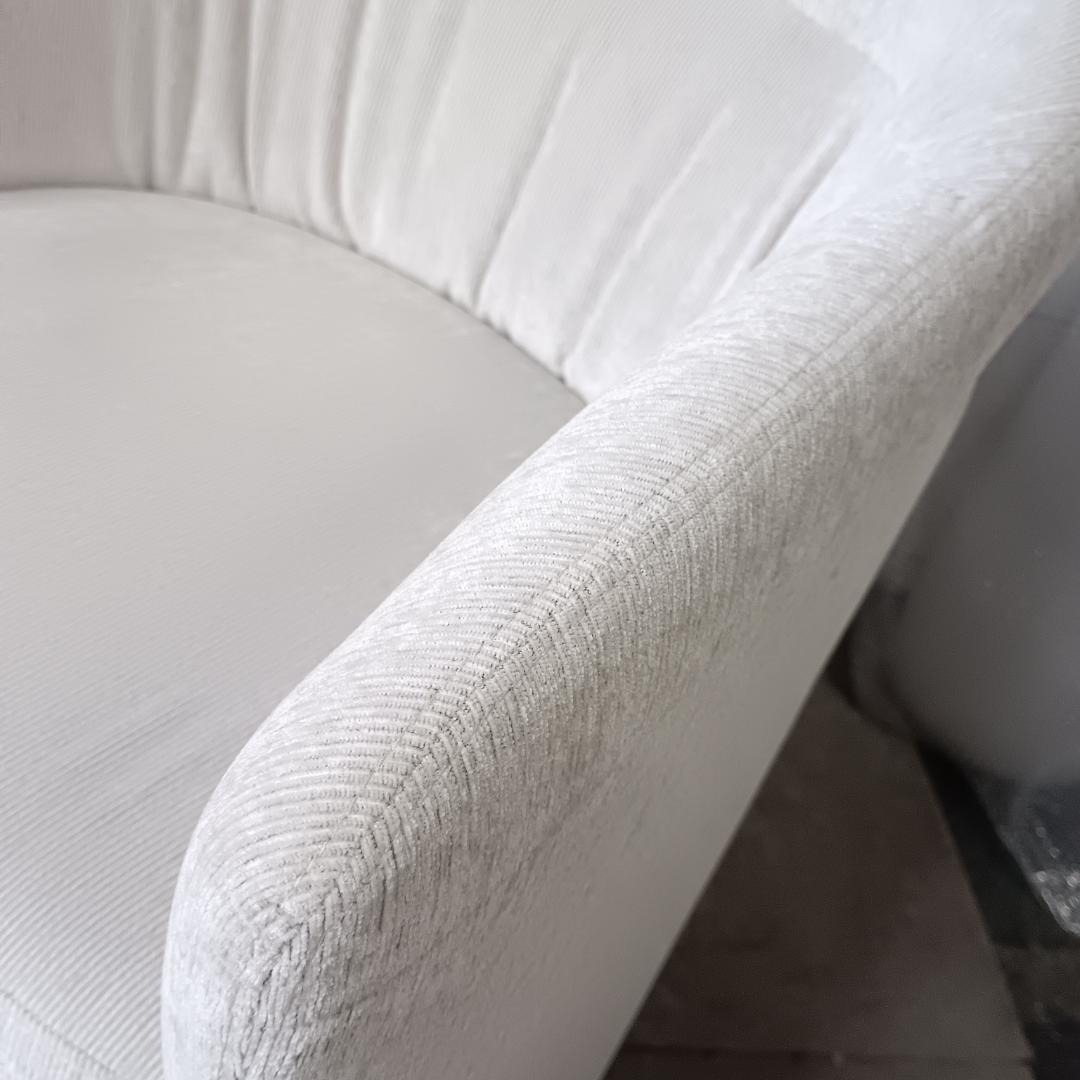 【展示品2025年製】オカムラ　シェリル　ラウンジチェア　パネル脚　ベージュ