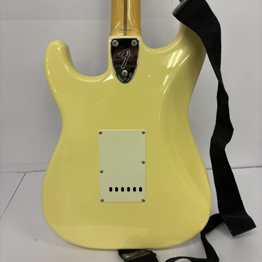 ア*ラ様 【中古】イエロー フェンダー ストラトキャスタータイプ エレキギター