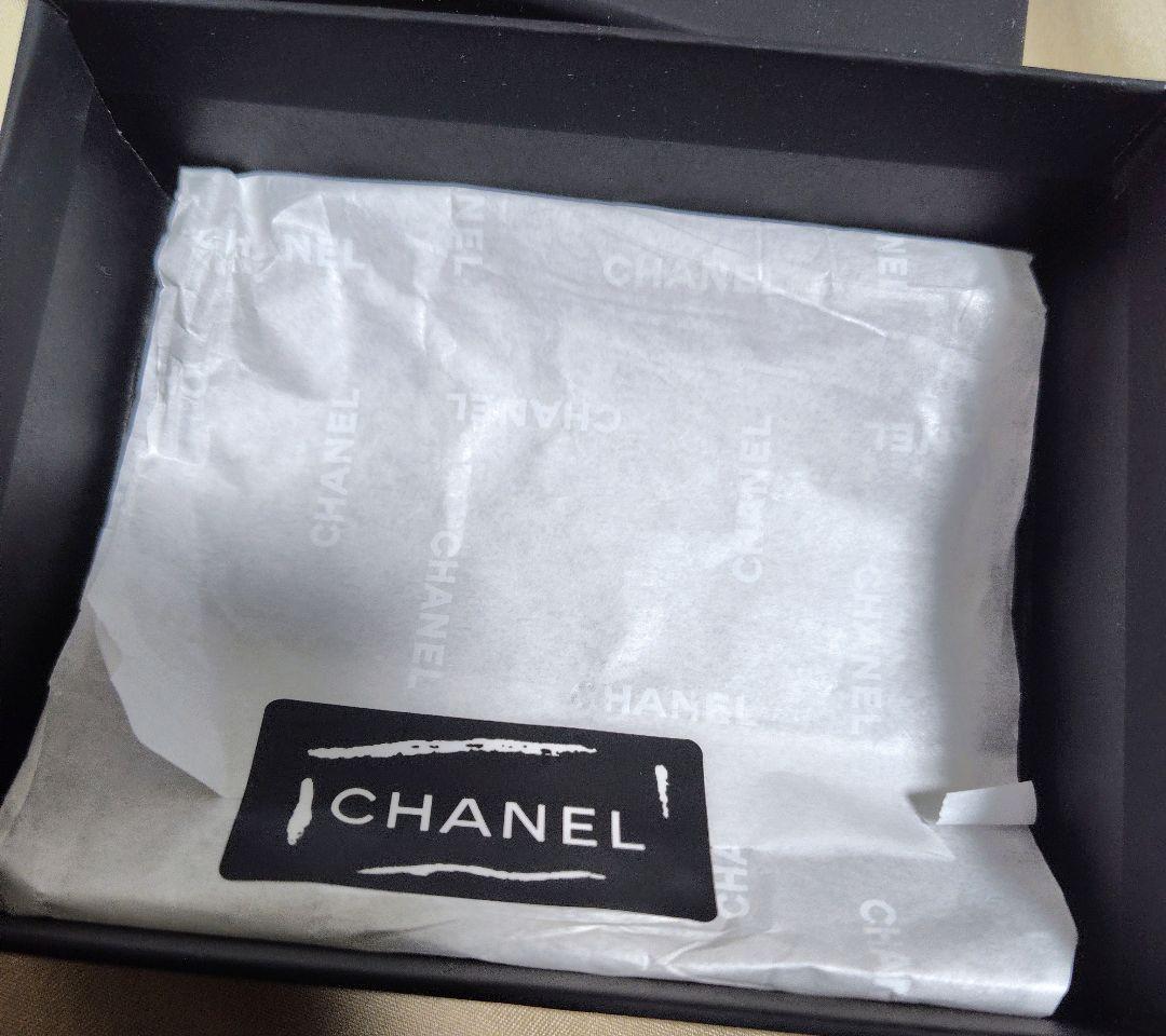 ♡CHANEL♡ ブラック キルティング 二つ折り財布✨美品✨