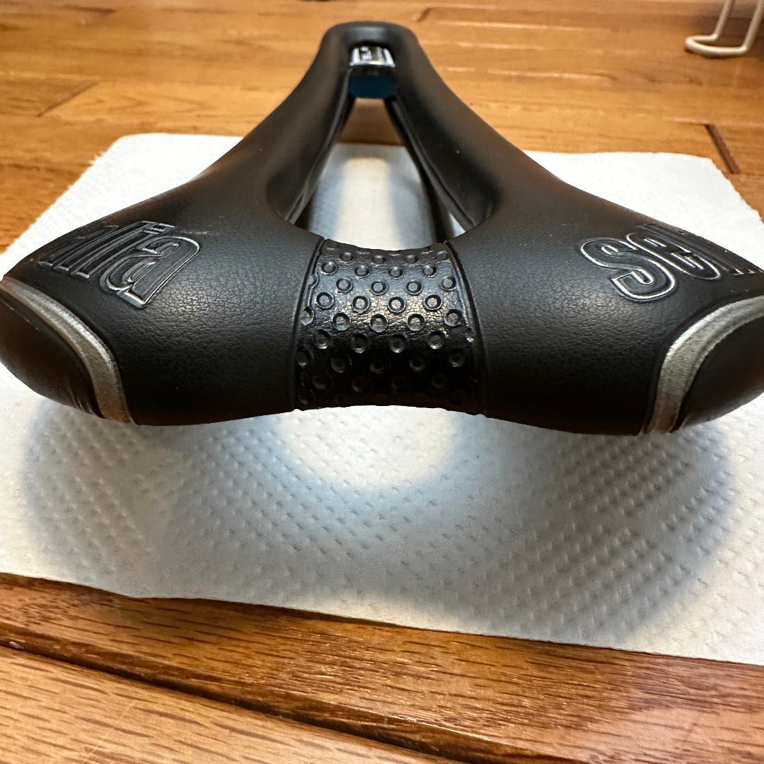 Selle Italia SLR Superflow 145mmサドル 中古 A