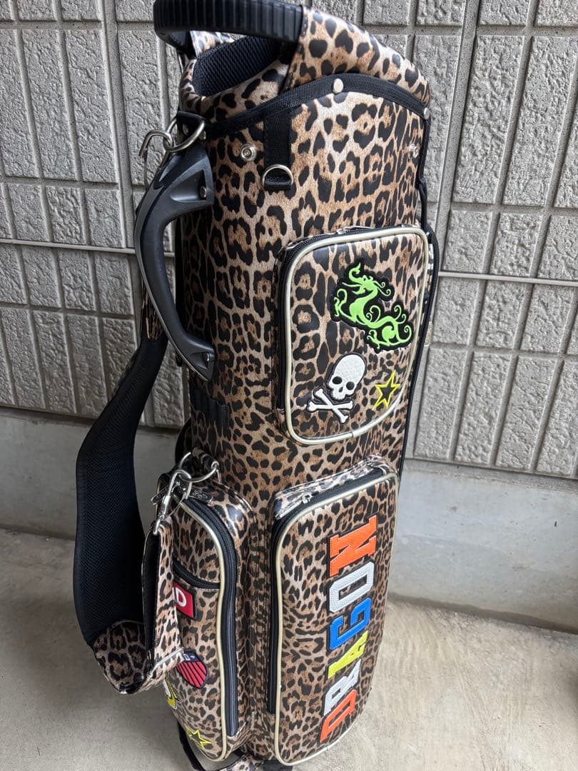 【ダンスウィズドラゴン】チビドラ×ワッペン多数 レオパード8.5型キャディバッグ