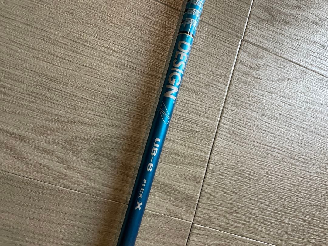 ツアーAD UB6X タイトリストスリーブ