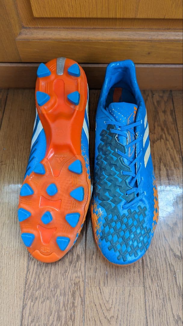 アディダス サッカースパイク プレデター リーサルゾーン HG