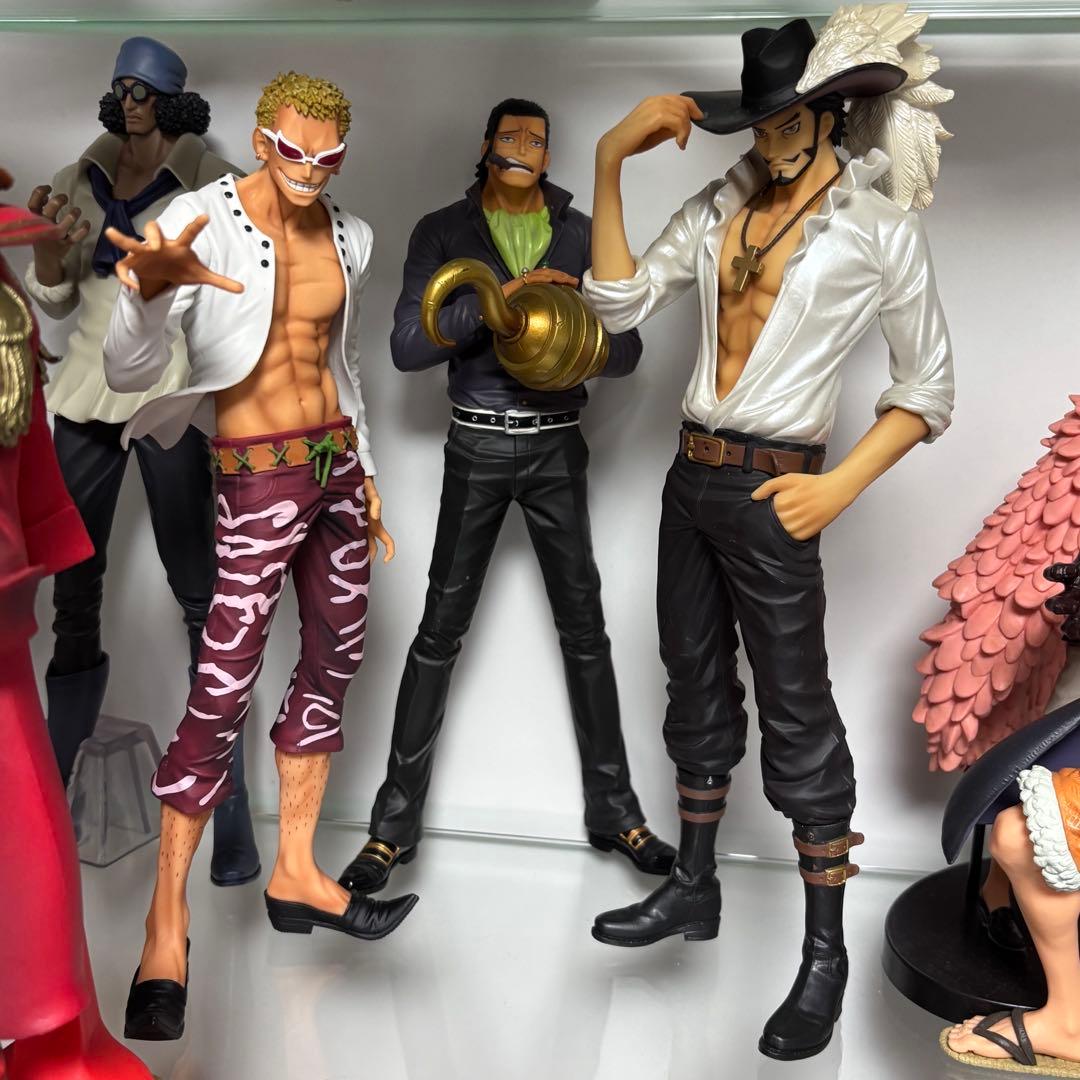 ワンピース一番くじ 王下七武海 クロコダイル ドフラミンゴ ミホーク フィギュア