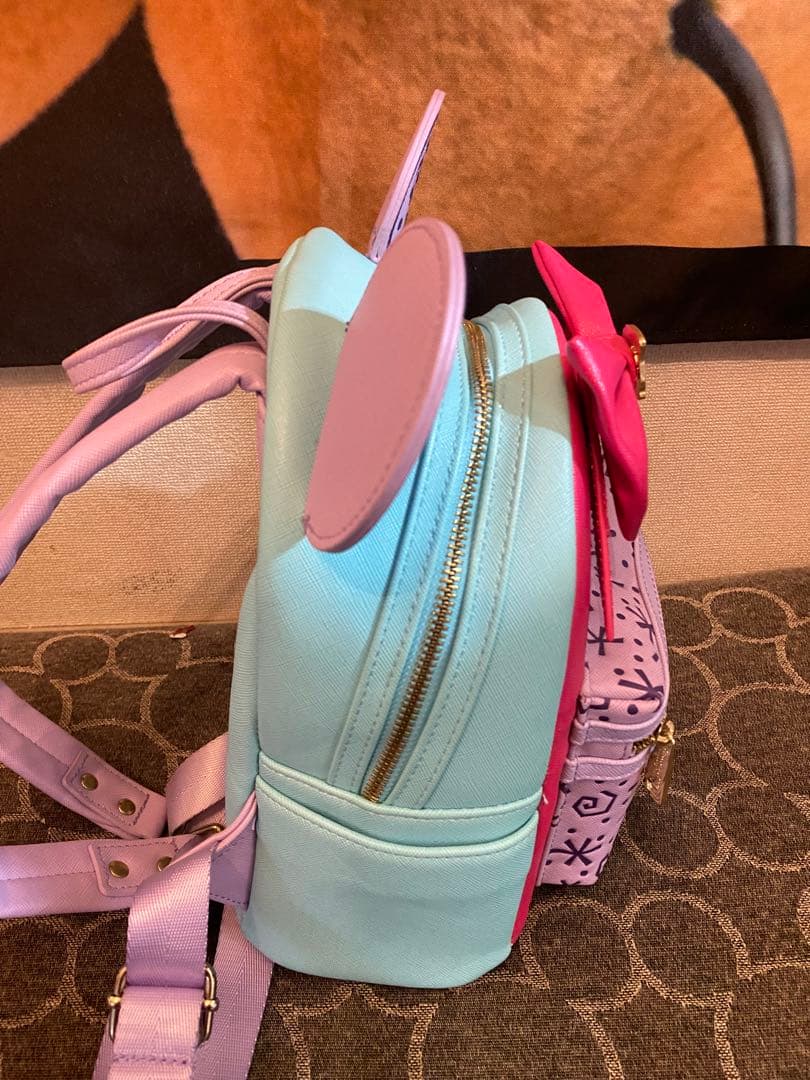 ラウンジフライ　不思議の国のアリス　バックパック　リュック　lounge fly