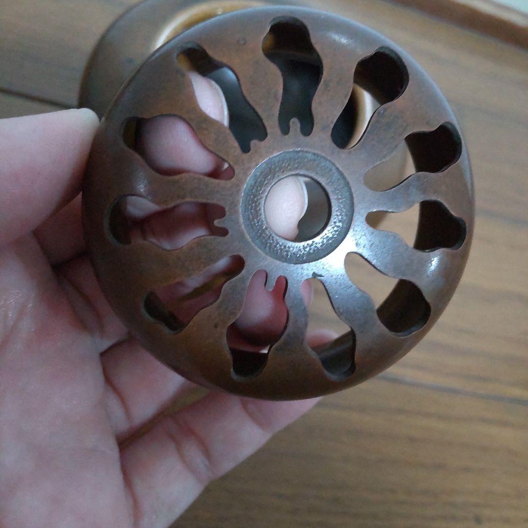 金谷五郎三郎造　黄唐銅菊透鉄鉢式香炉