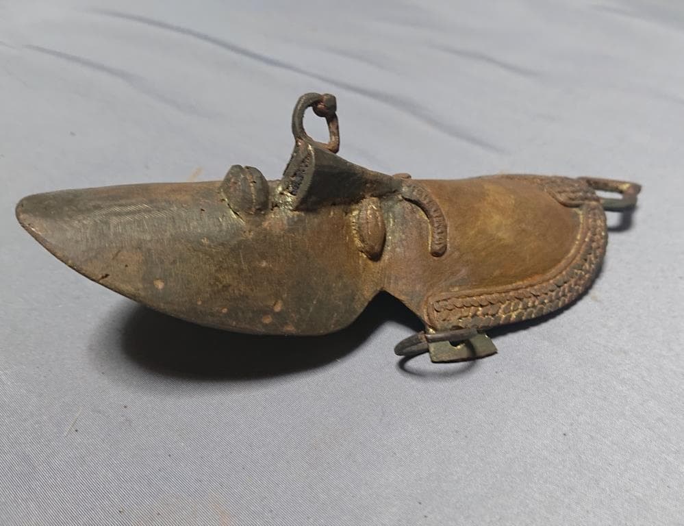 （primitive art）コートジボワール　バウレ族 古銅 女子マスク