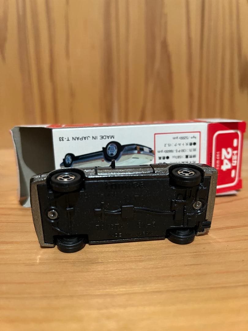 赤箱トミカ24 MR2