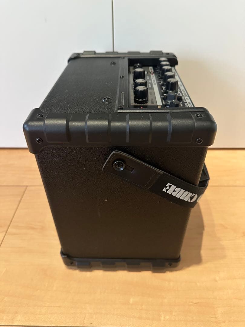 Roland BASS ベース用アンプ