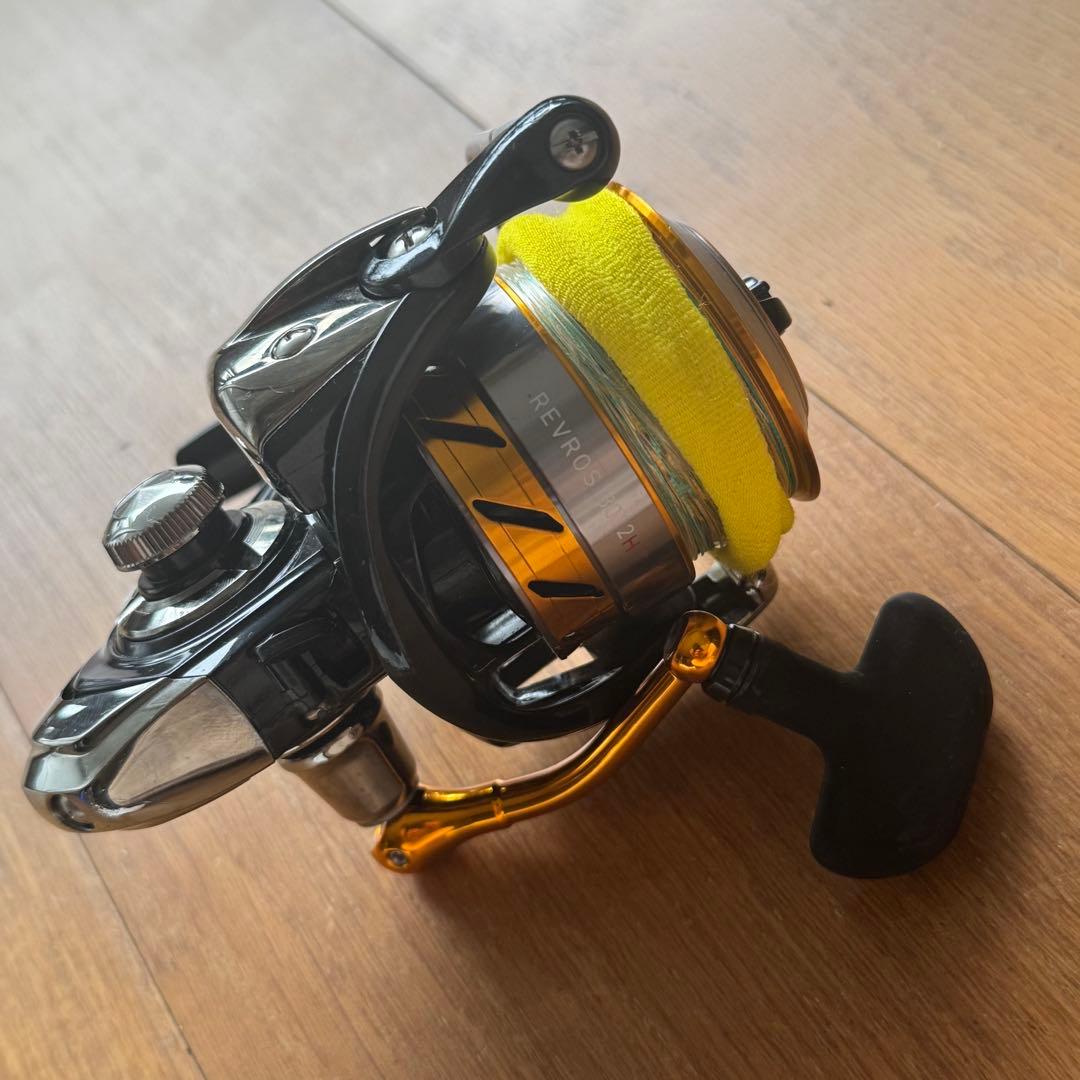 Daiwa スピニングリール ブラック/ゴールド