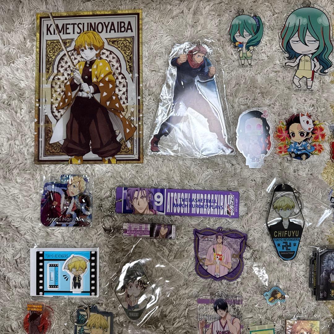 アニメ・マンガキャラクター ピンズ・バッジセット【5293