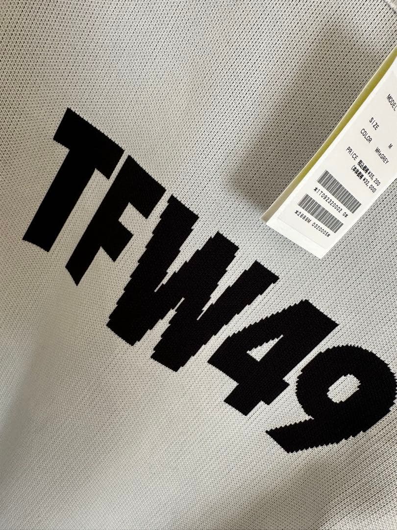 極美品　Mサイズ　TFW49 MOCK NECK KNIT