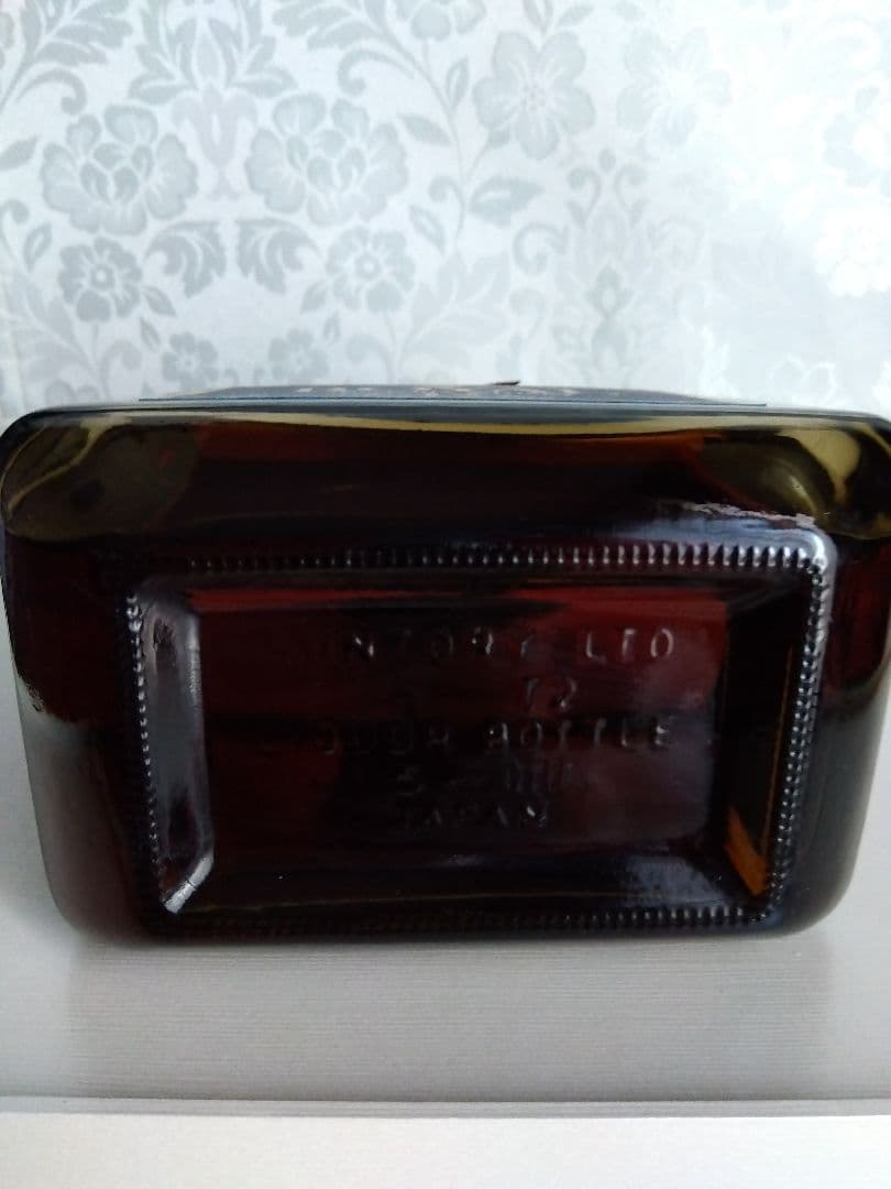 サントリーウイスキー　ローヤル プレミアム　12年 青ラベル