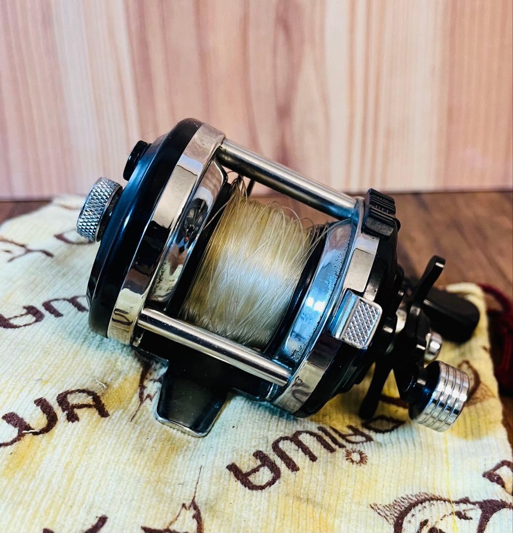 DAIWA オールド　ダイワ　ミリオネア　2000C