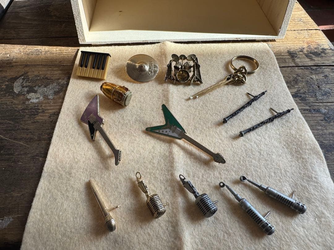 昭和レトロ楽器ミニチュア１５点セット USA FUTURE PRIMITIVE入