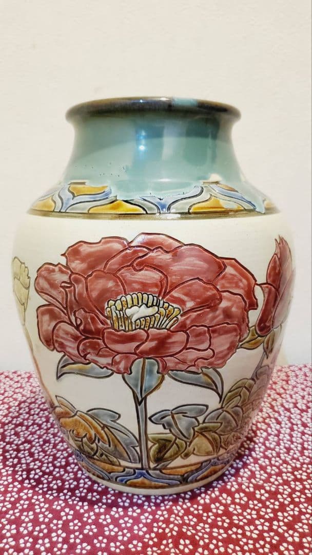 ➄宮城三成 赤い花の大壺 沖縄 やちむん 鮮やか 貴重 人間国宝孫