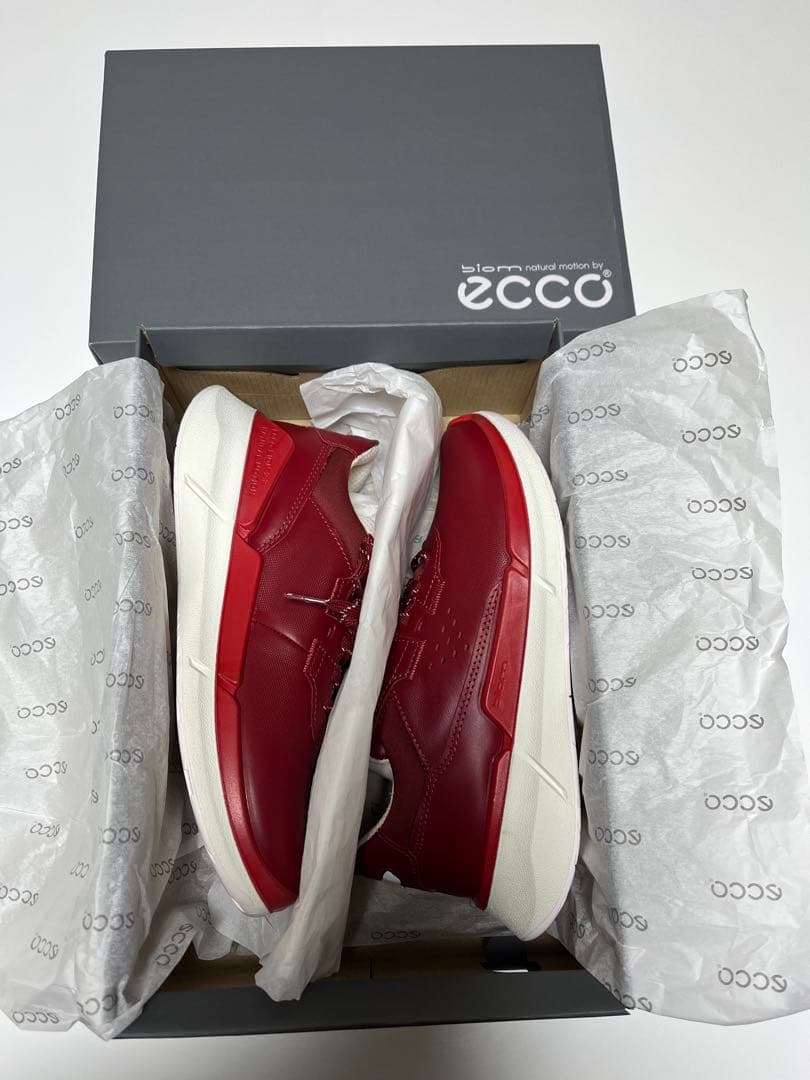 【ECCO Biom 】レザースニーカー