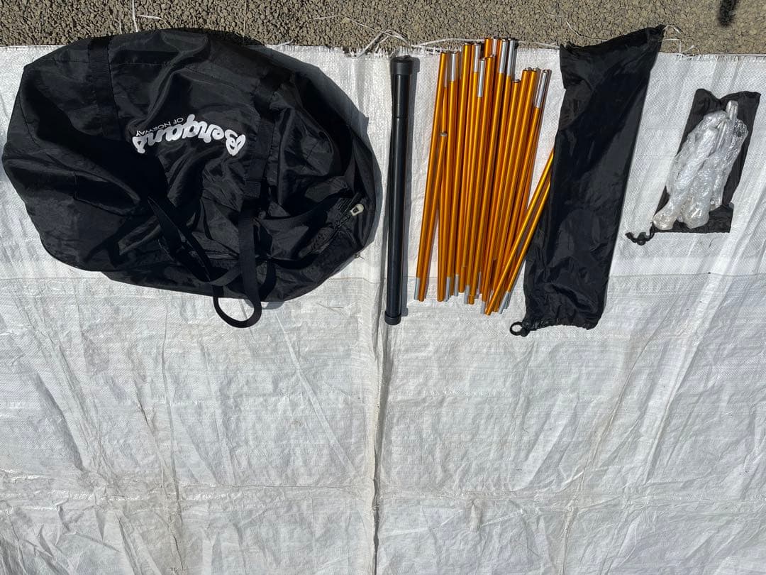 bergans 赤テント