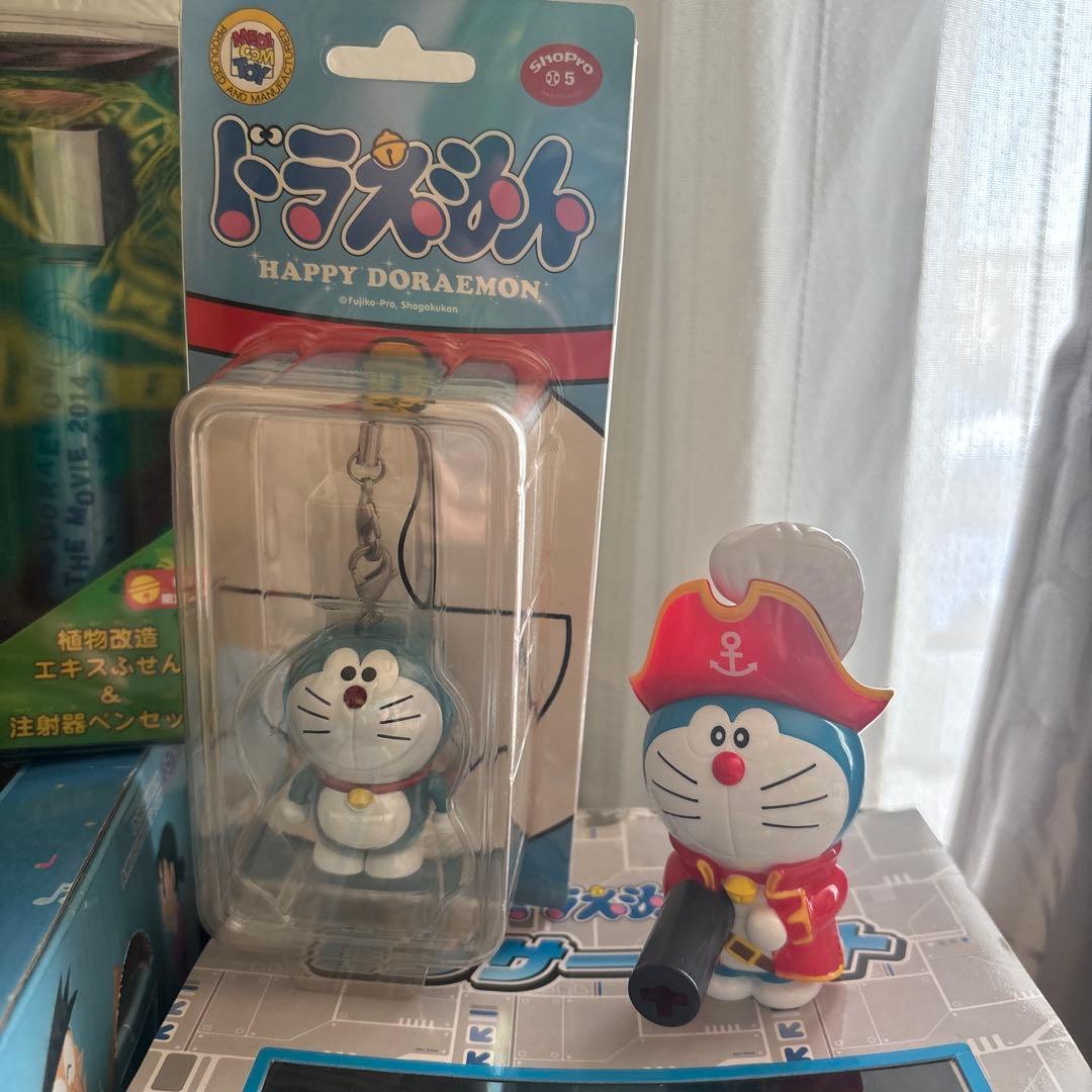 ドラえもん　グッズ　まとめ売り　フィギュア　センサーライト　ストラップ