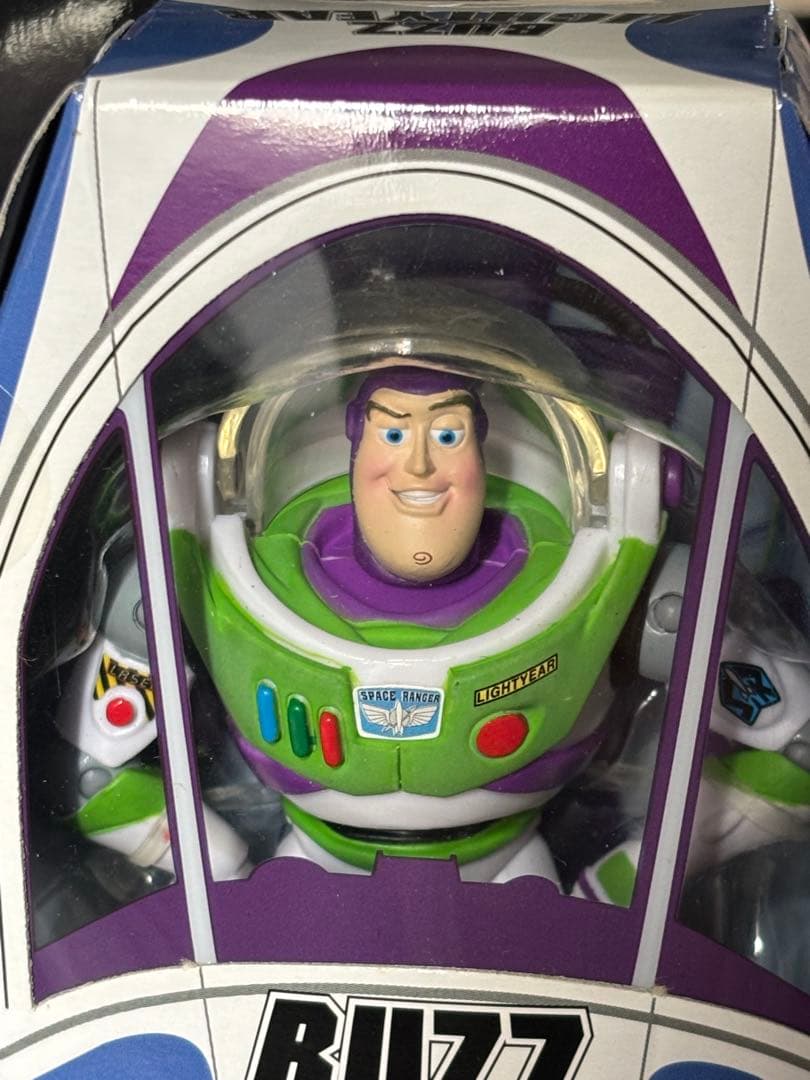 コミコン限定　バス・ライトイヤー　フィギュア