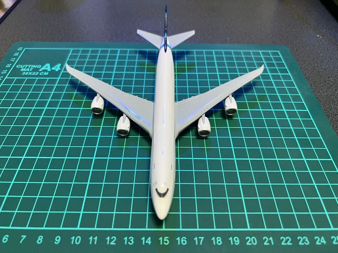 ドラゴン 1/400 ボーイング 747-8F ハウスカラー N747EX