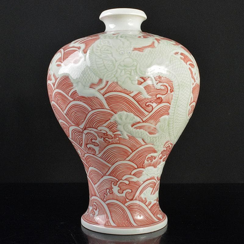 台湾　蔡曉芳　暁芳窯　赤絵龍波文　梅瓶　D　6086E