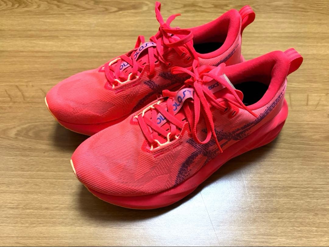 スパイク・シューズ ASICS Novablast 5 Flash Red 27cm
