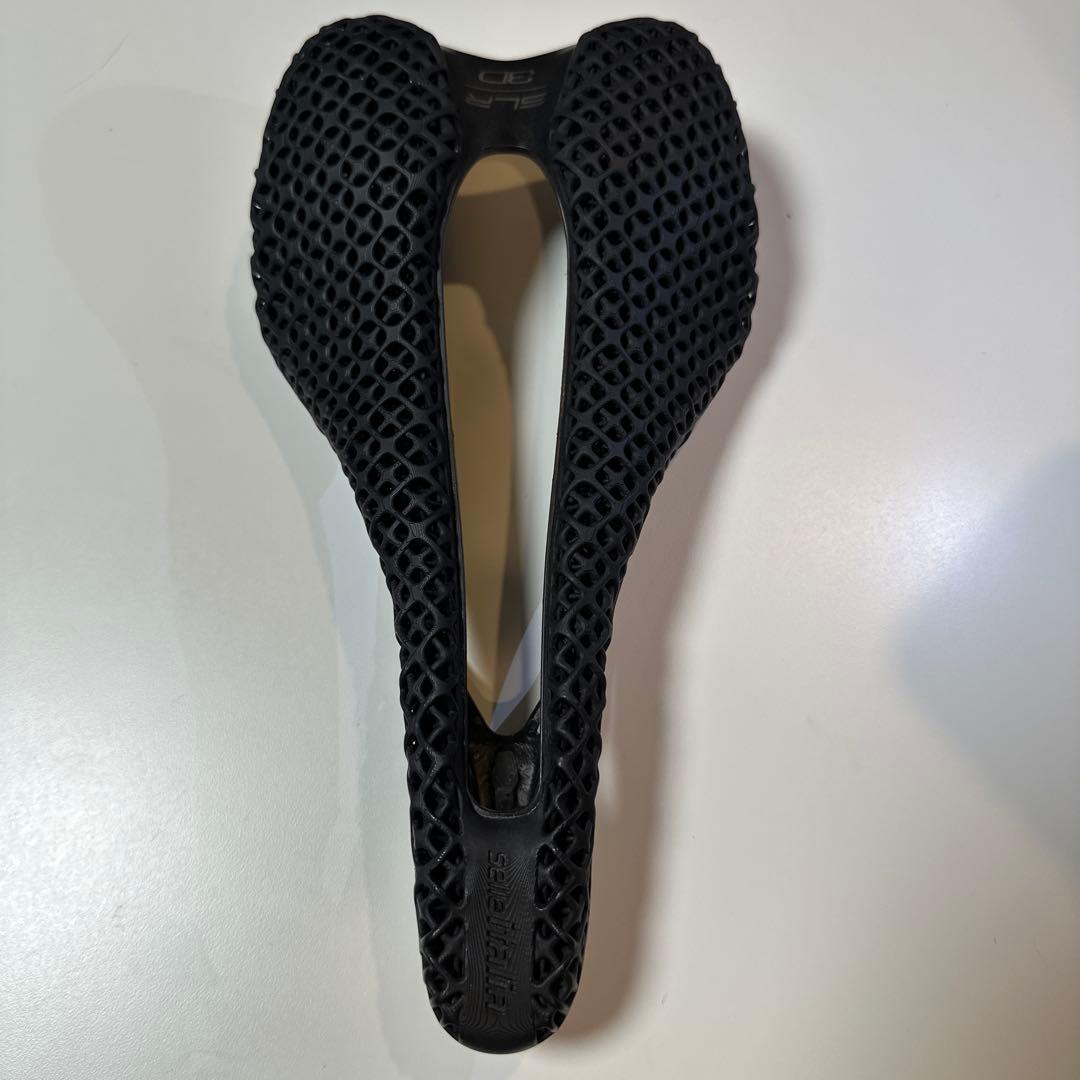 セライタリア　SLR BOOST 3D S3 (130ミリ) カーボンサドル