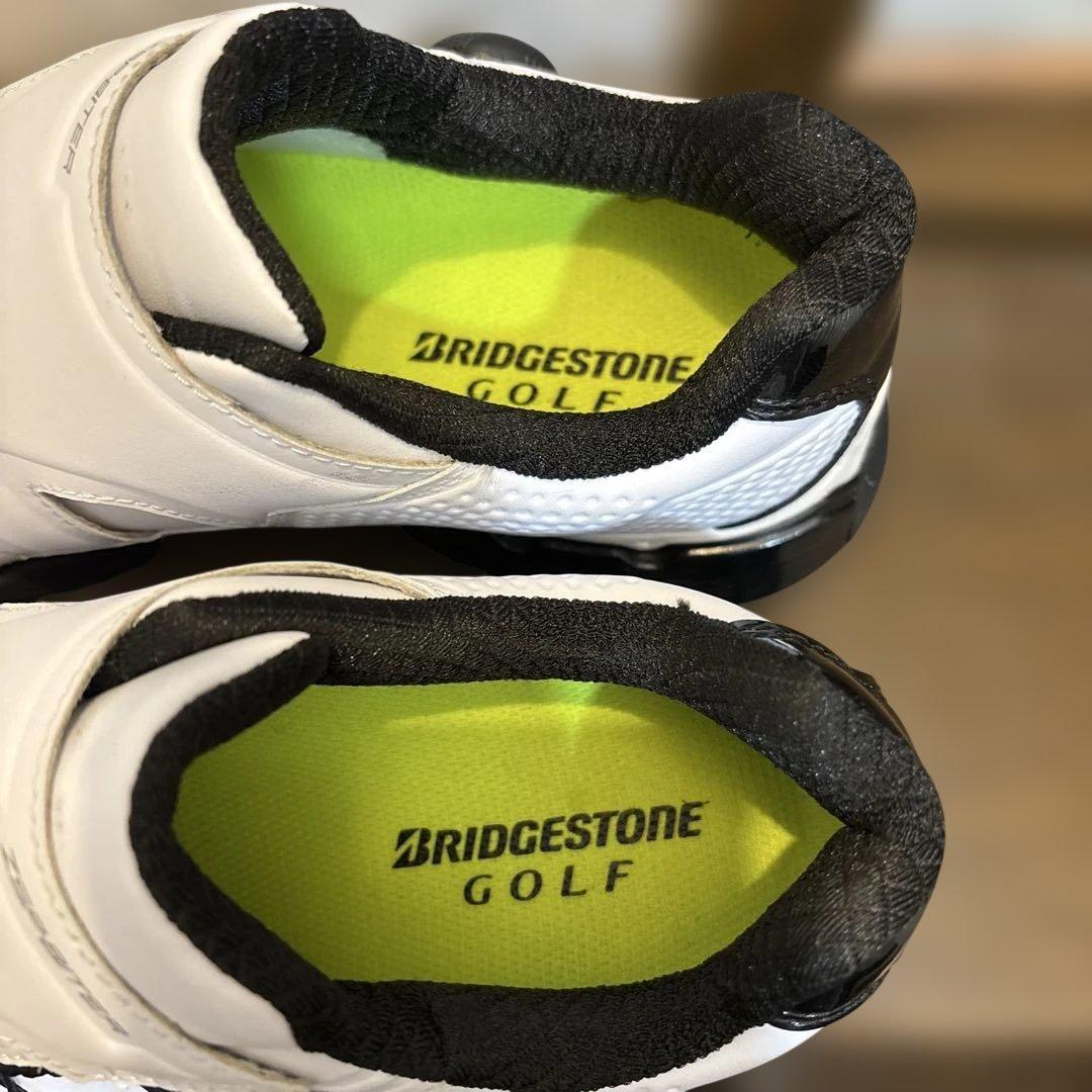 極美品　BRIDGESTONE ゴルフシューズ 24.5CM ホワイト