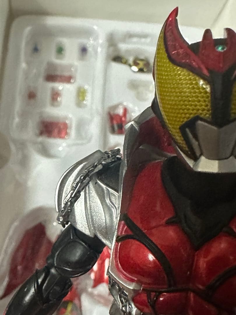 【未開封品/中古有】フィギュアーツ　仮面ライダーキバ　セット(画像準備中有)