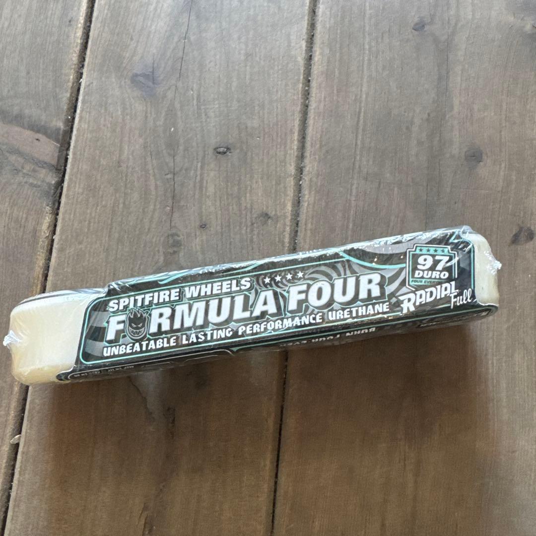 SPITFIRE フォーマル4ラディアルフル56mm97a 定価9,130