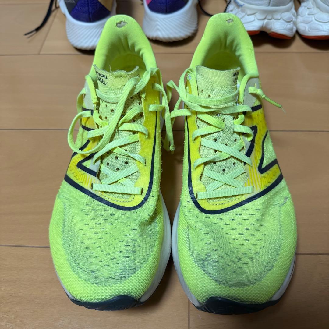 ニューバランス ランニングシューズ 4点セット 27cmの方オススメ