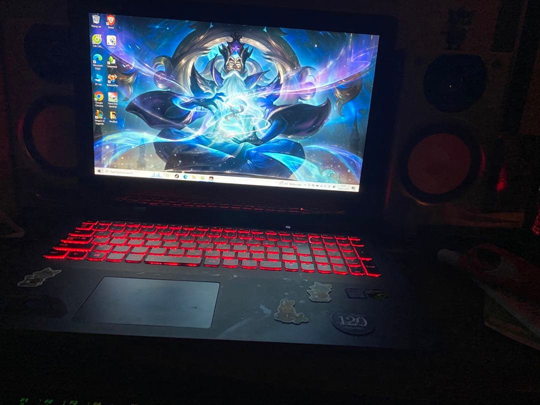 ロボット LENOVO IDEPAD GAMING Y700