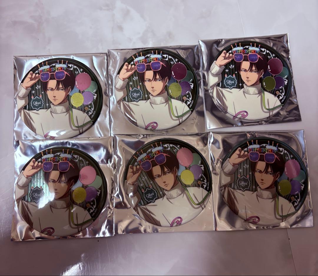 ✨ 進撃の巨人 ✨リヴァイ サンシャインシティプリンスホテル メタル 缶バッジ