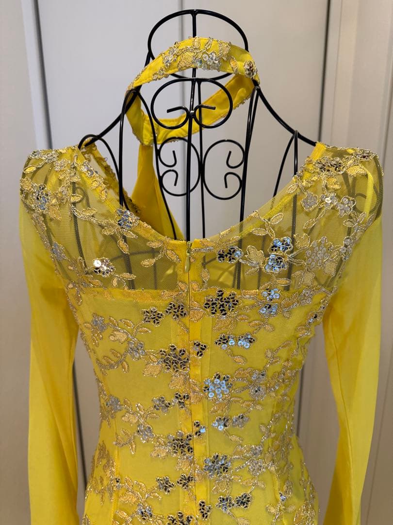 ダンスドレス 黄色　ビーズ刺繍付き