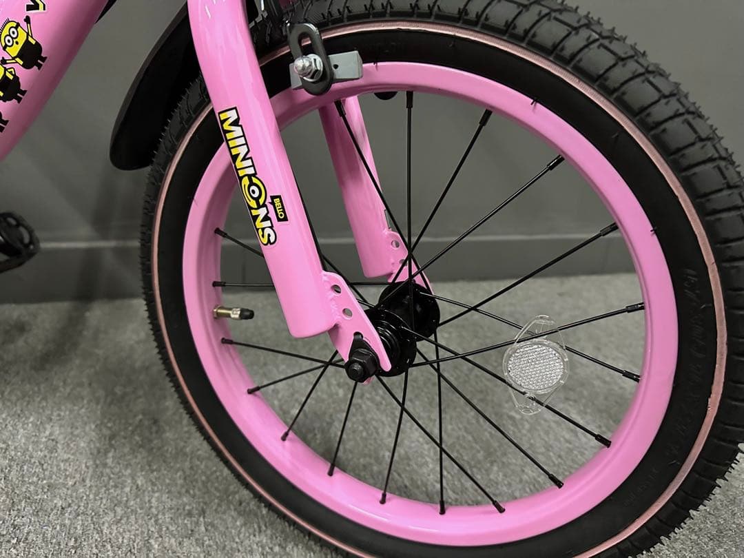 【新品・未使用】ミニオンズ 子供用自転車 16インチ 補助輪付き 正規デザイン