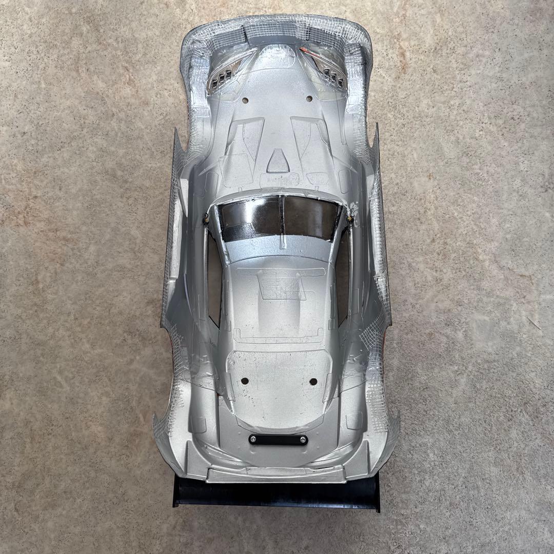 タミヤ TA07Rシャーシ及びau TOM'S GR SUPRAボディ