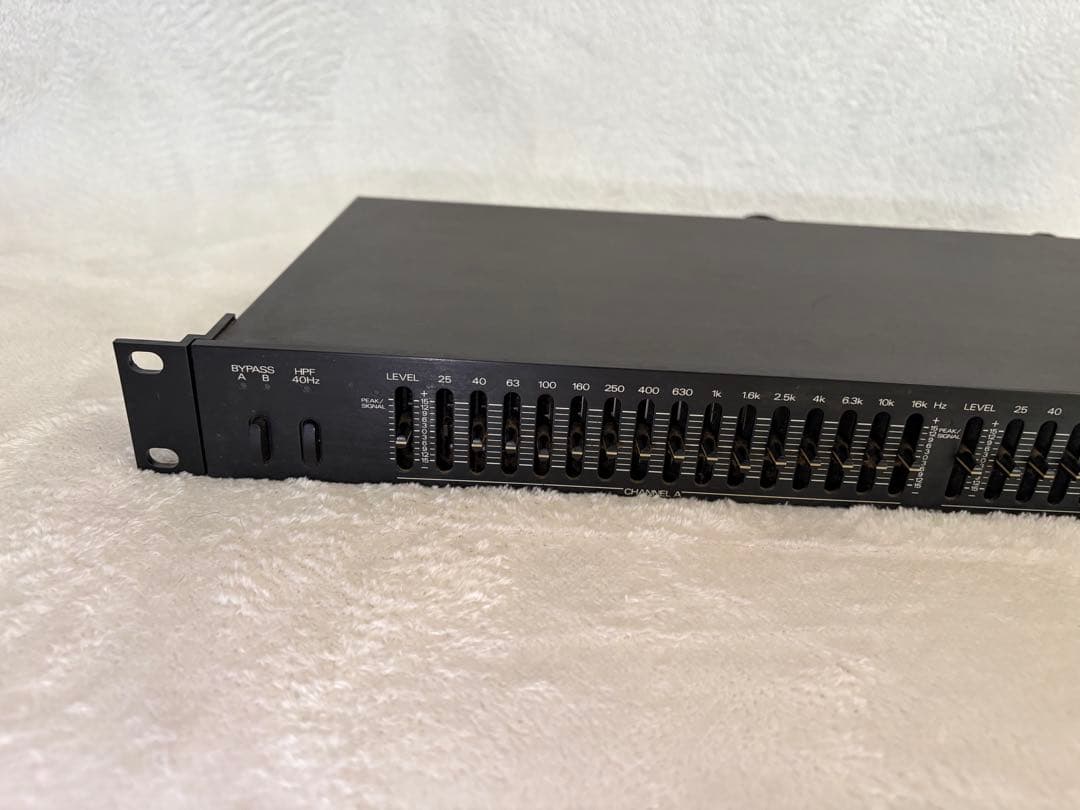 Roland E-215 GRAPHIC EQUALIZER イコライザー