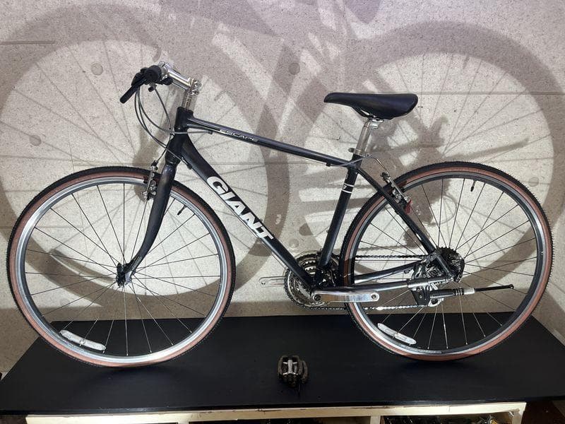GIANT ESCAPE R3 クロスバイク sizeS　グレーカラー