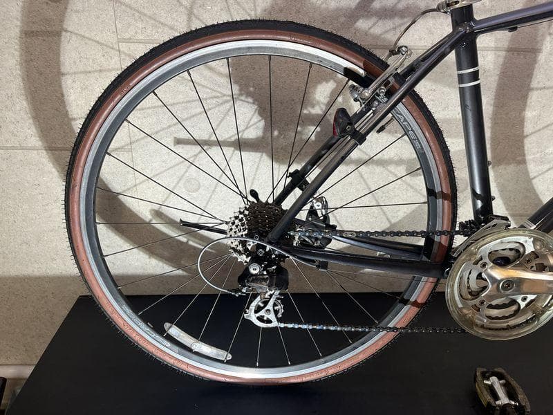 GIANT ESCAPE R3 クロスバイク sizeS　グレーカラー