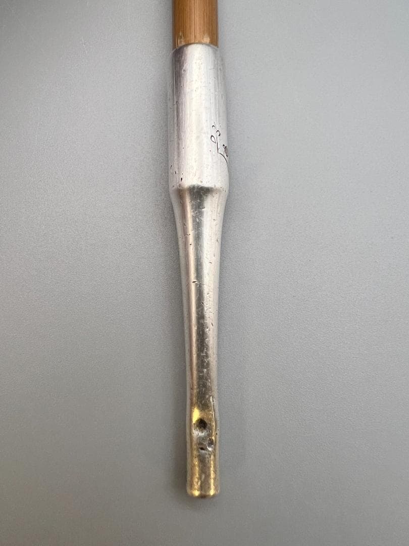 銀製　煙管　キセル　梅図　銀細工　アンティーク　重量約29g