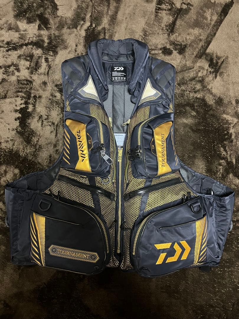 ダイワ トーナメント バリアテックDF-3108T ブラック XL 新品未使用品