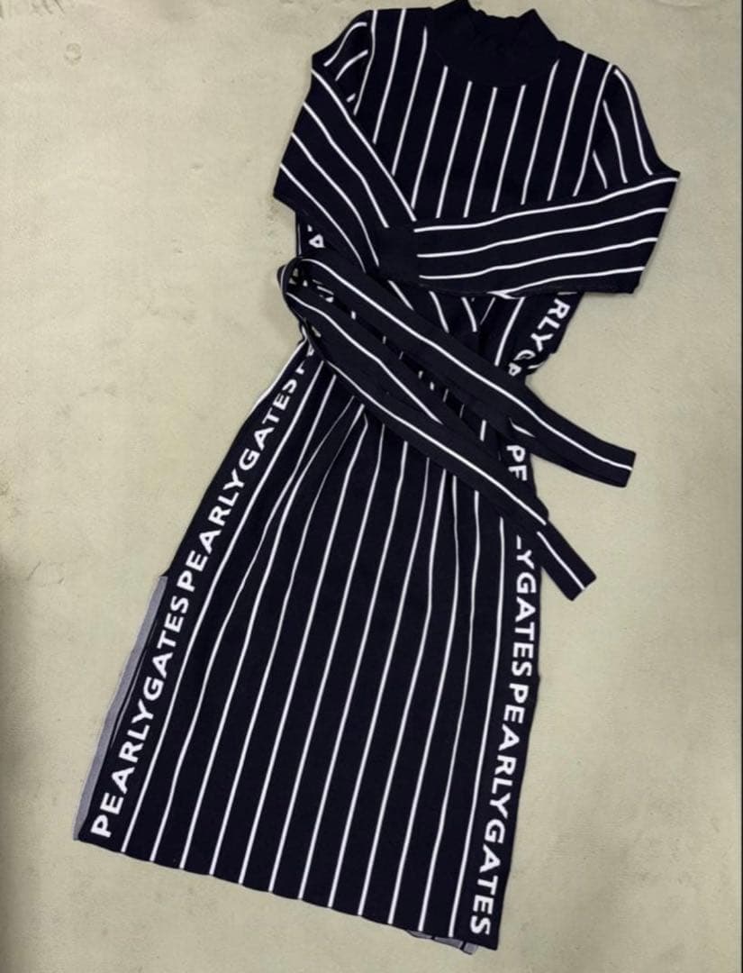 （超美品）パーリーゲイツ、ピンストライプ柄、ニットワンピース、サイズ0