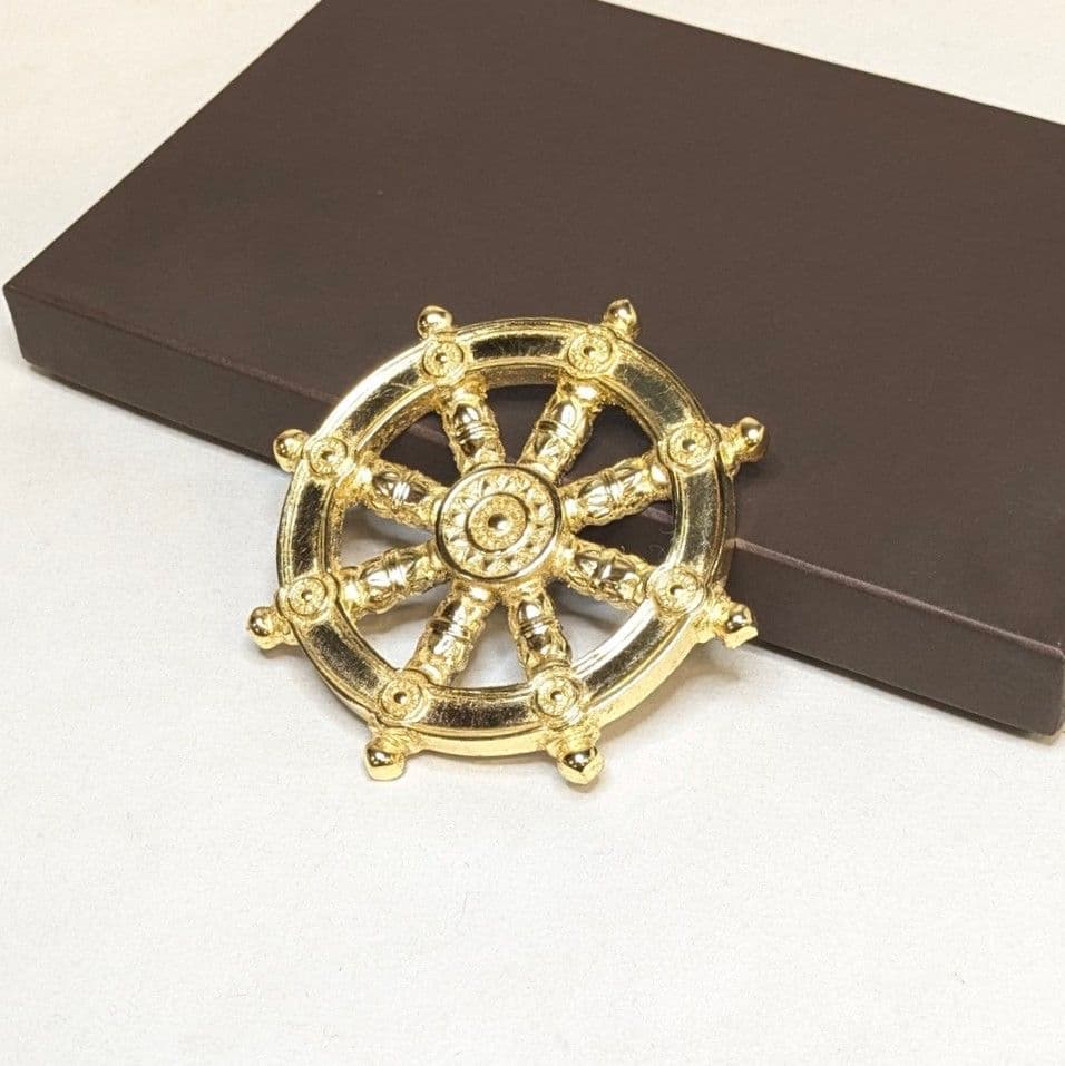 【フォロー割・新品】 輪宝　木製　約9.9cm　3寸　金箔　宗派紋　定紋　法輪