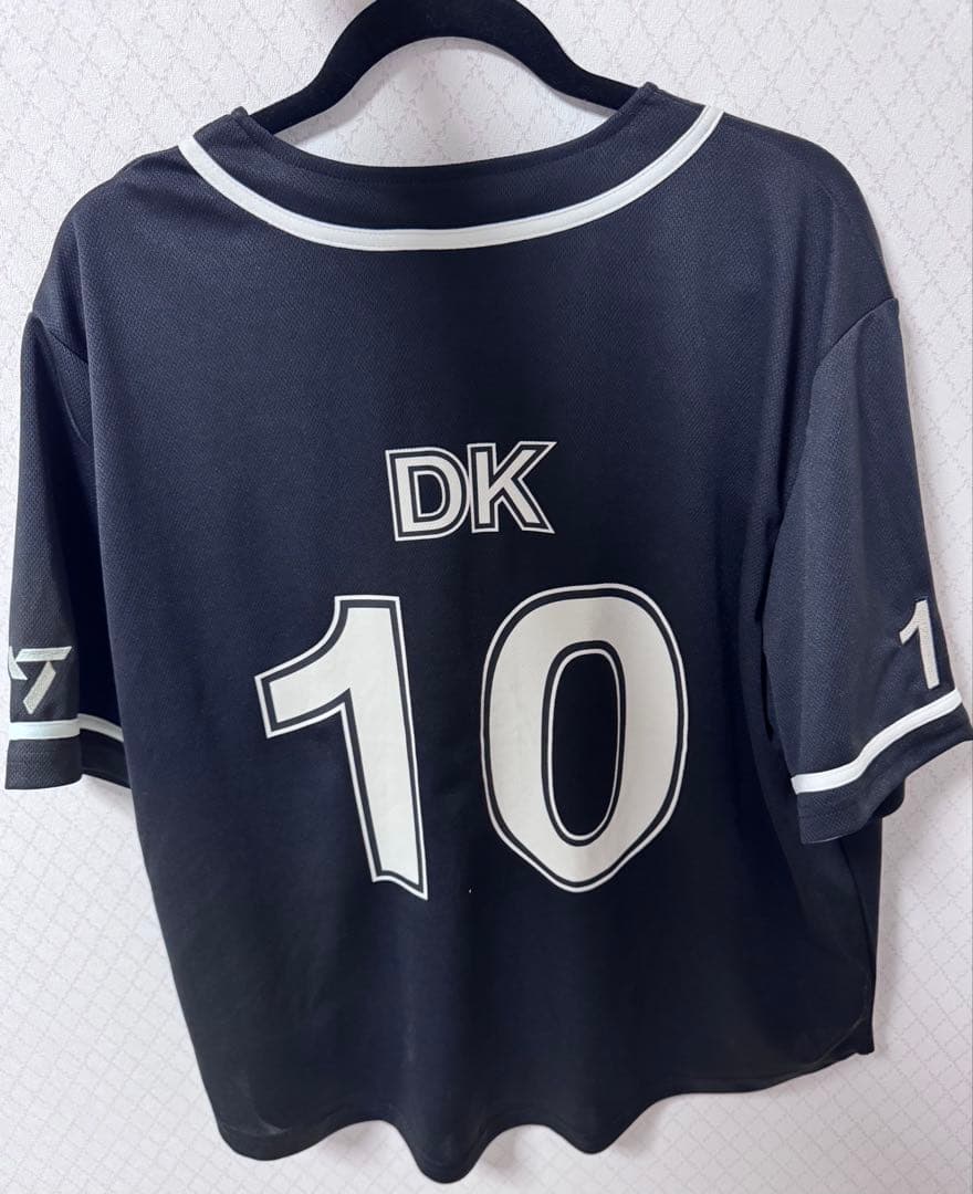 つ*う様 SEVENTEEN RIGHT HERE セブチ ドギョム ユニフォー