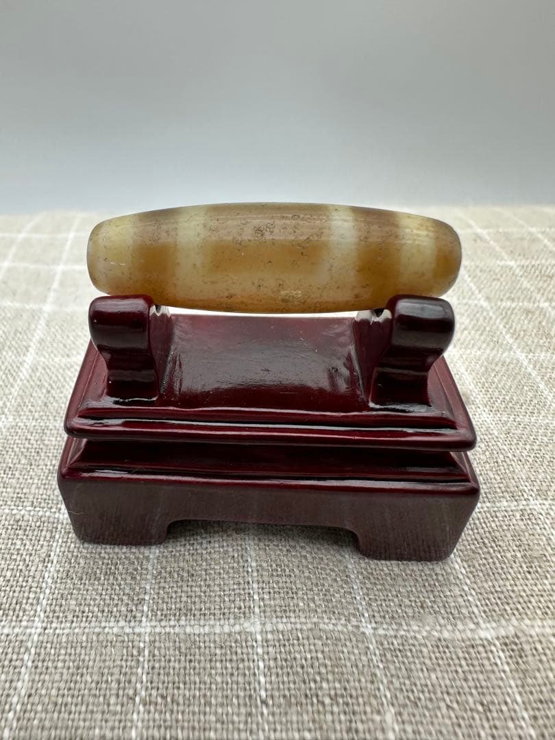 ☆天然石☆ 蔵伝 チベット 一眼天珠（風化硫黄天珠）極上品 珠を供養する 中号珠